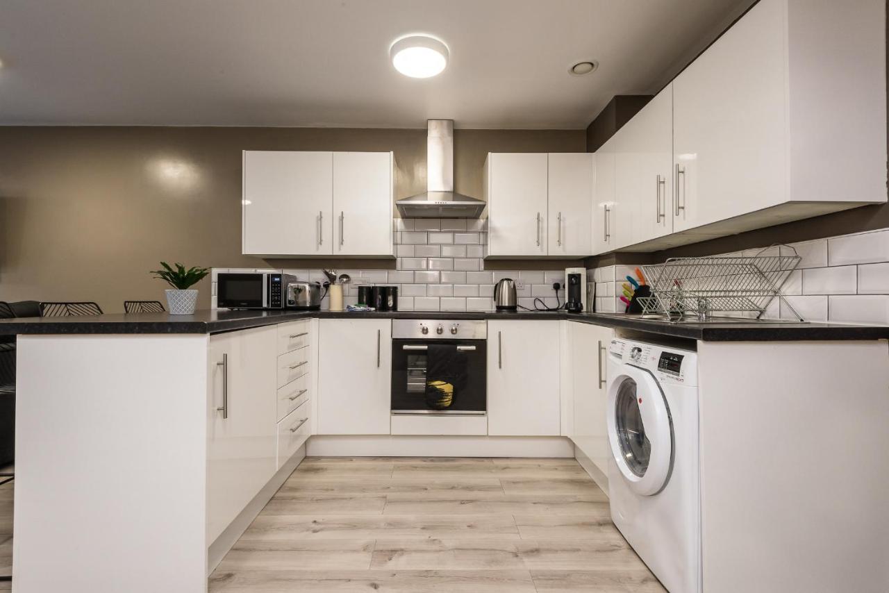 Host Apartments - Spacious 3 Bed Apartment With 3 Ensuites Liverpool Exterior photo